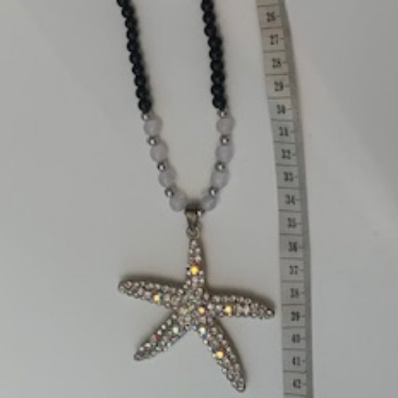 Starfish Crystal Necklace / Black Beads - Picture 3 of 3
